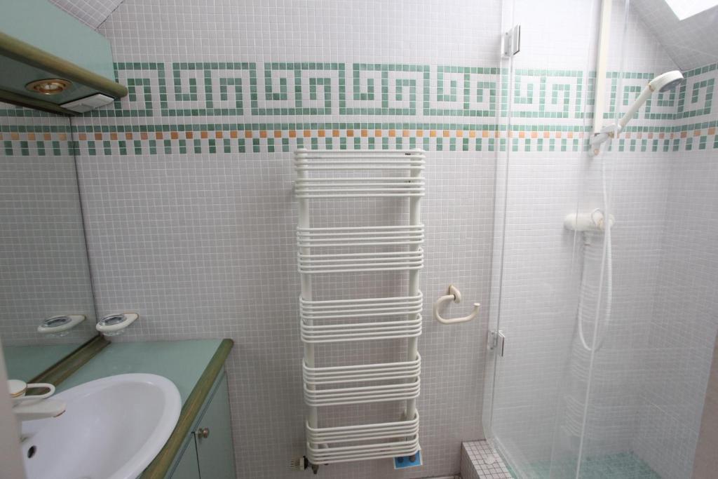 Saint Graal Bed & Breakfast Chamant Exterior photo